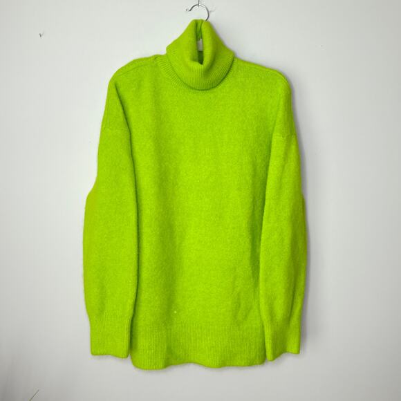 Zara Blogger Favorite Oversized Neon Green Turtleneck Jumper Sweater Size Small - Picture 3 of 9